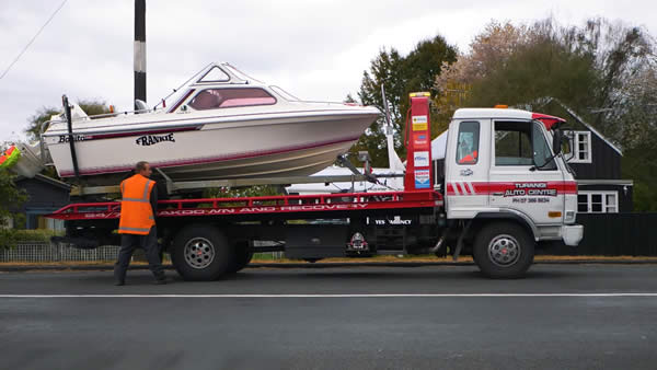 Boat & Trailer Towing/Recovery Service